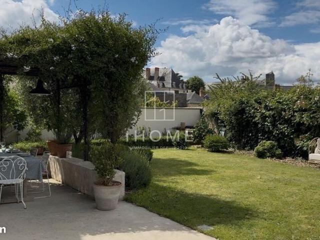 Maison 6 pièces 287 m²