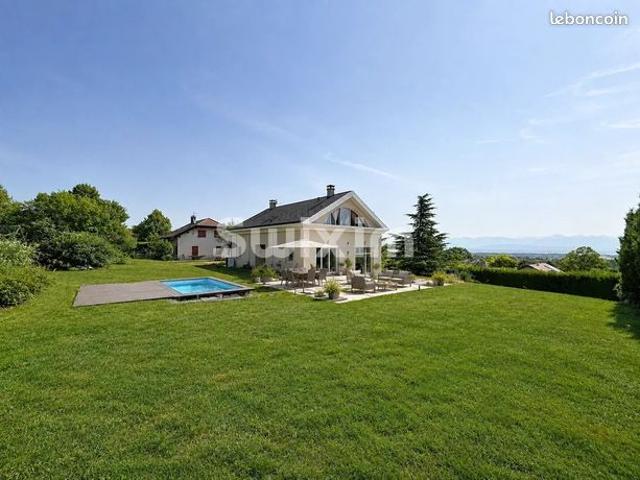 Maison 6 pièces 288 m²