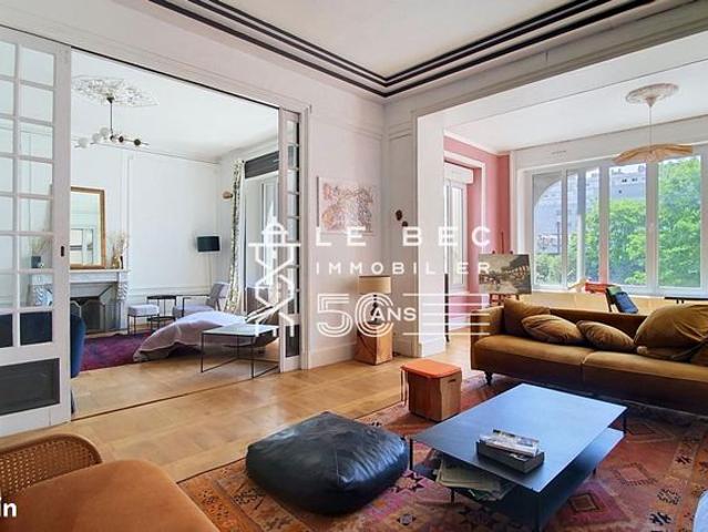 Maison 6 pièces 288 m²