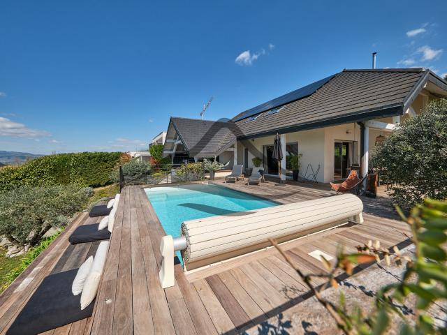 Maison 6 pièces 288 m²