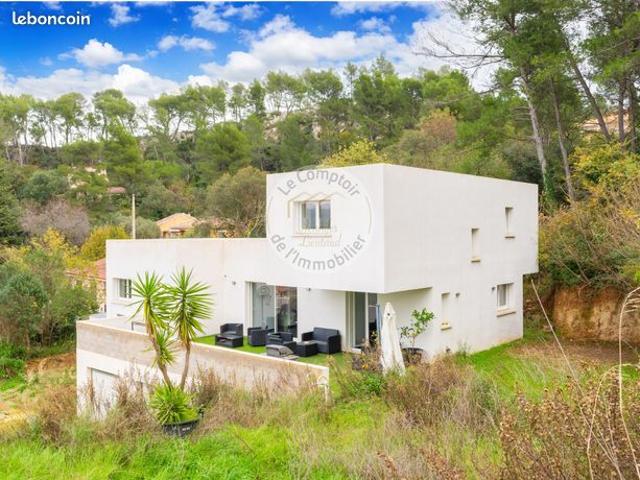 Maison 6 pièces 289 m²