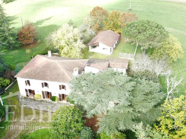 Maison 6 pièces 280 m²