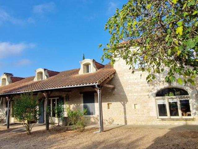 Maison 6 pièces 280 m²