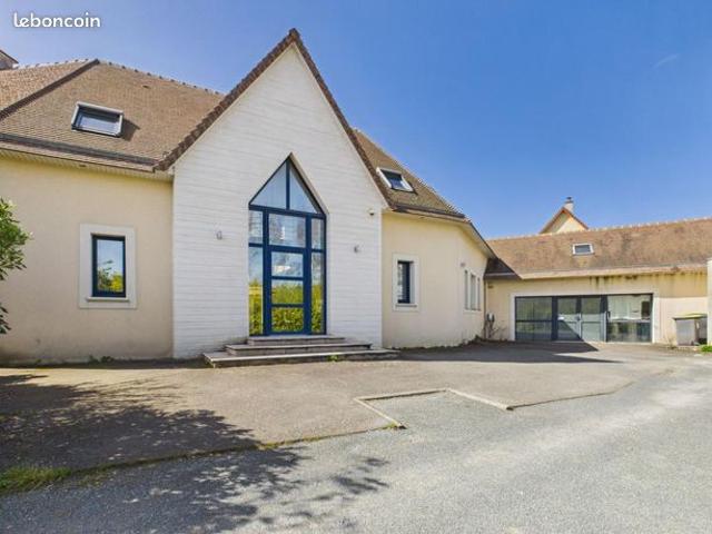 Maison 6 pièces 280 m²