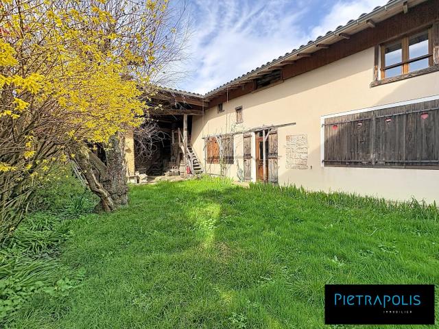 Maison 6 pièces 280 m²