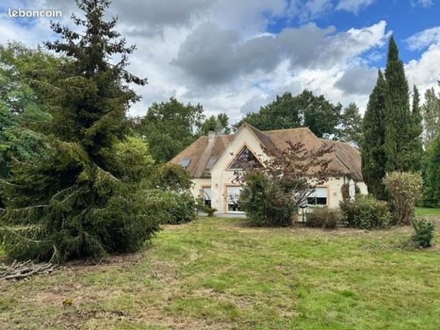 Maison 6 pièces 280 m²