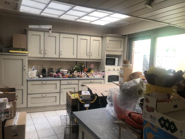 Maison 6 pièces 280 m²