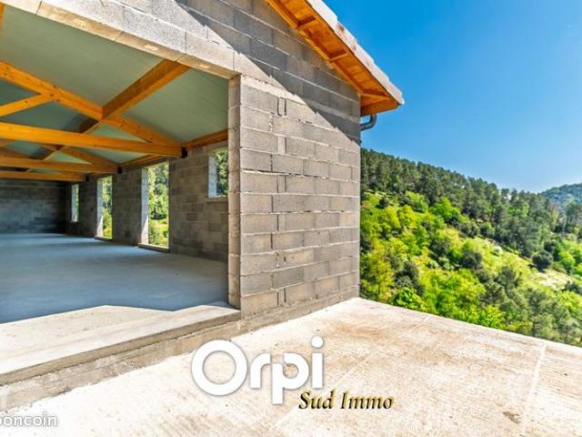 Maison 6 pièces 280 m²