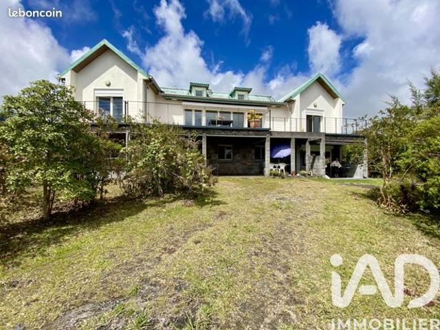 Maison 6 pièces 281 m²