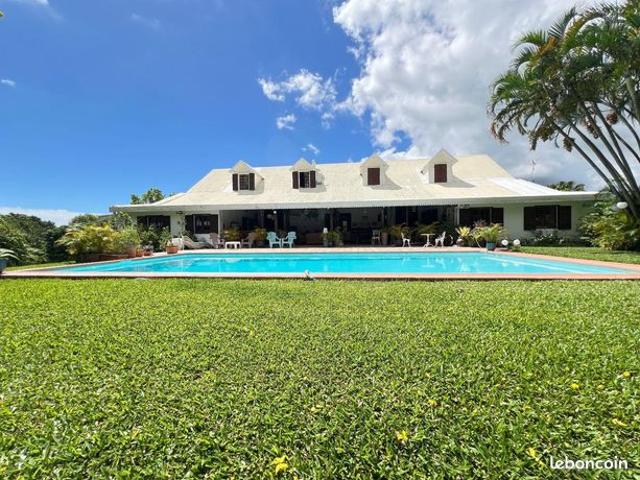 Maison 6 pièces 283 m²