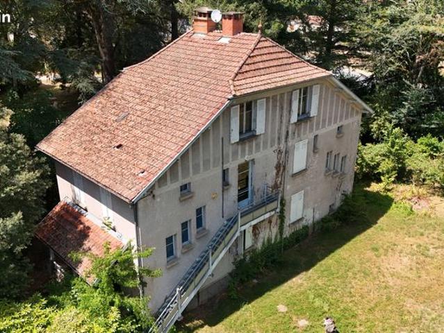 Maison 6 pièces 283 m²
