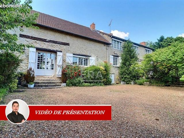 Maison 6 pièces 283 m²