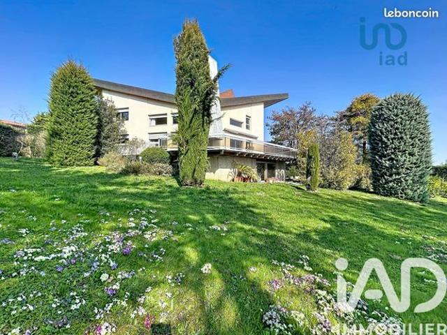 Maison 6 pièces 283 m²