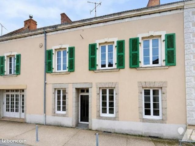 Maison 6 pièces 294 m²