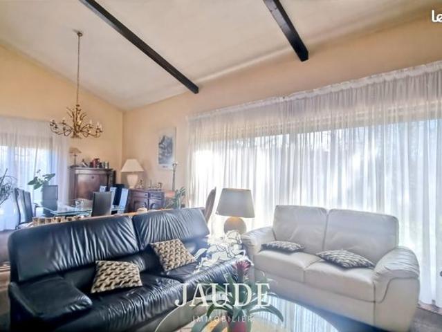 Maison 6 pièces 295 m²