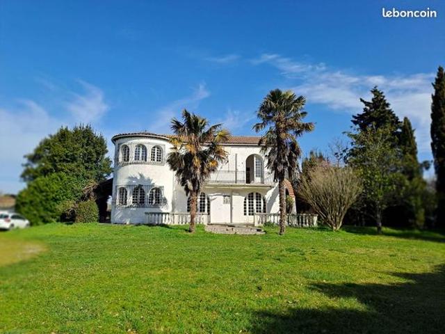 Maison 6 pièces 298 m²