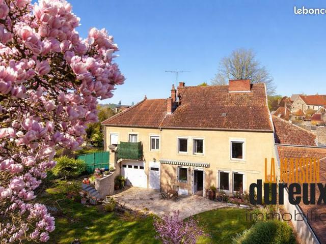 Maison 6 pièces 298 m²