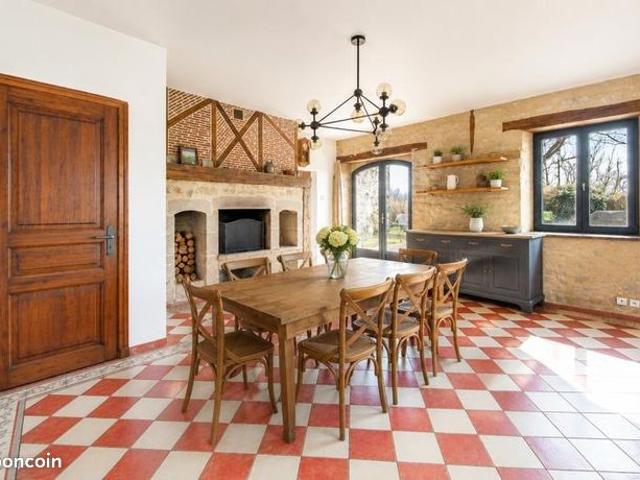 Maison 6 pièces 290 m²