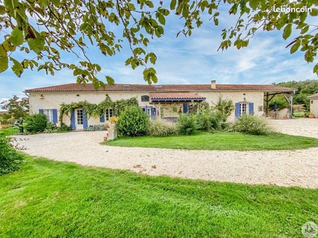 Maison 6 pièces 290 m²