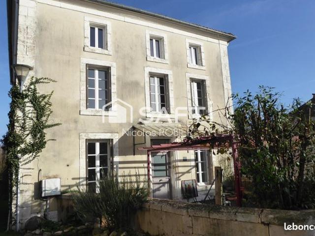 Maison 6 pièces 290 m²