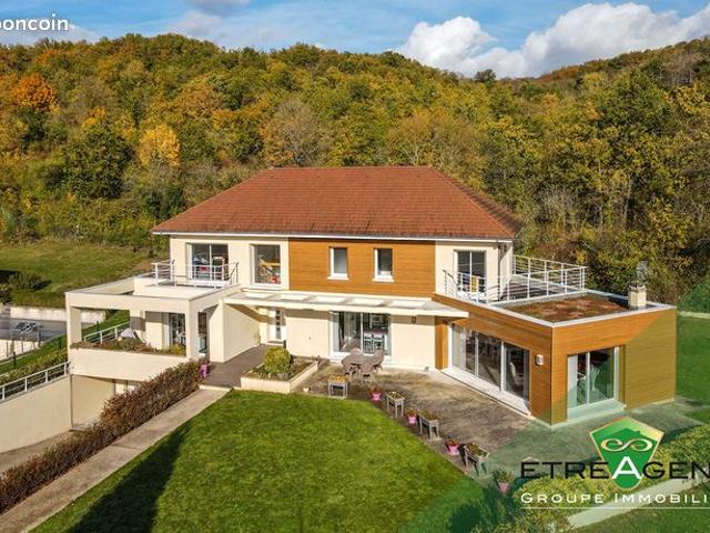 Maison 6 pièces 293 m²