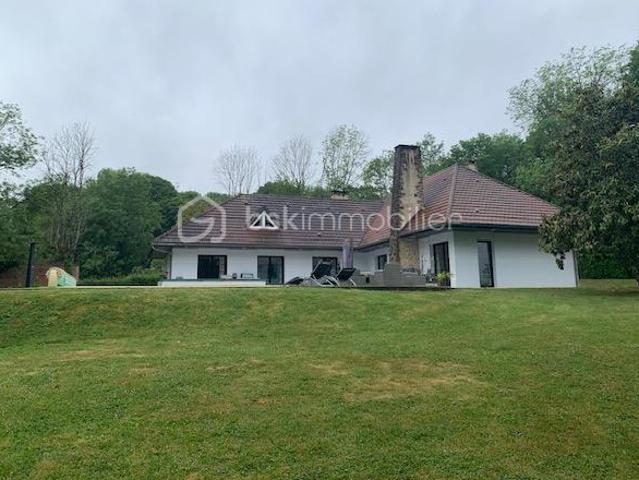 Maison 6 pièces 300 m²