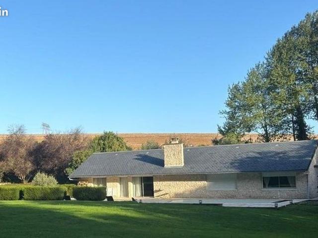 Maison 6 pièces 300 m²