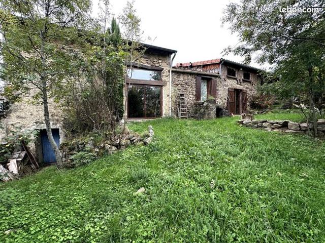Maison 6 pièces 300 m²