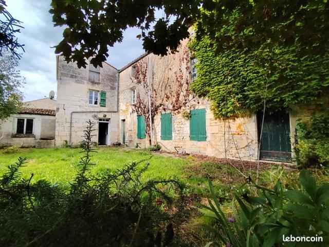 Maison 6 pièces 300 m²