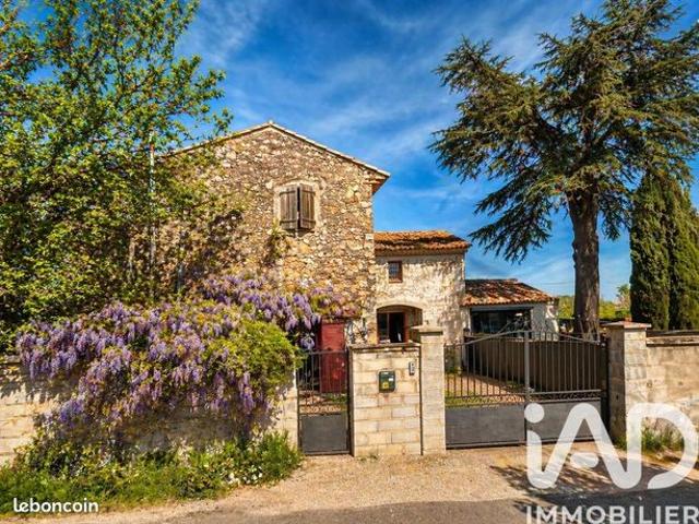Maison 6 pièces 300 m²