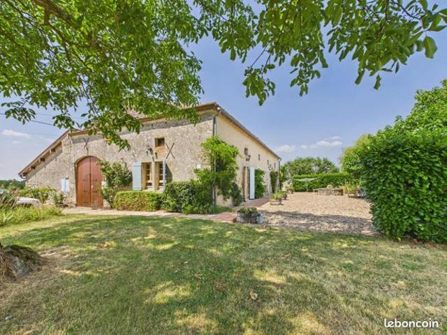 Maison 6 pièces 300 m²