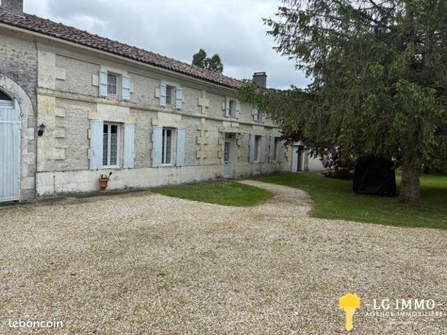 Maison 6 pièces 315 m²