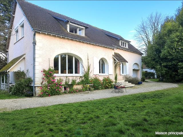 Maison 6 pièces 316 m²