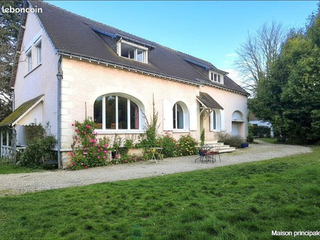 Maison 6 pièces 316 m²
