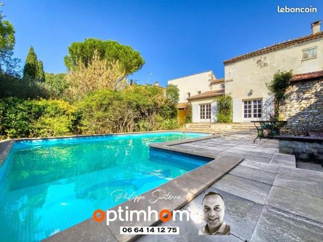 Maison 6 pièces 317 m²