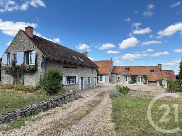 Maison 6 pièces 317 m²