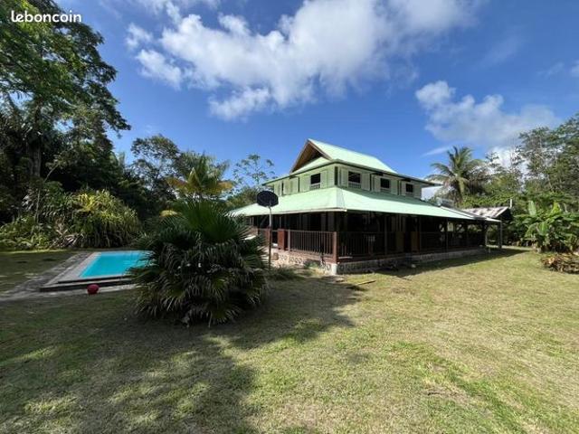Maison 6 pièces 317 m²