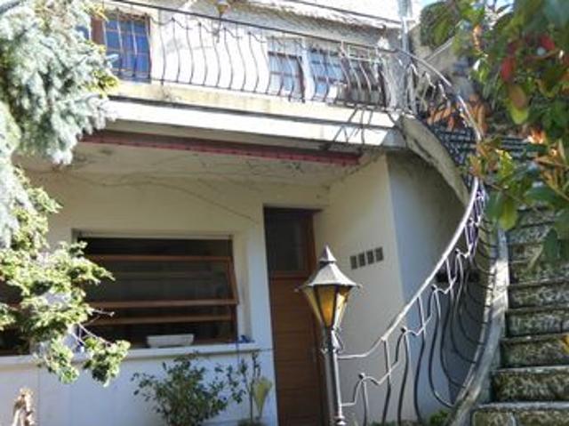 Maison 6 pièces 310 m²