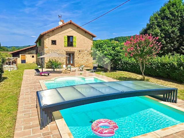 Maison 6 pièces 312 m²