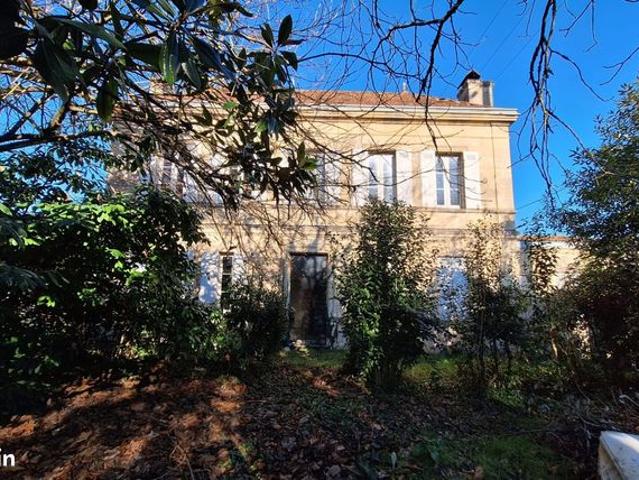 Maison 6 pièces 313 m²