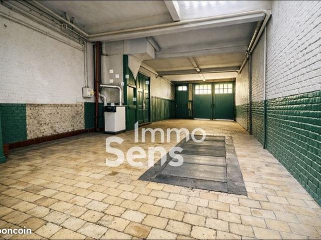 Maison 6 pièces 323 m²
