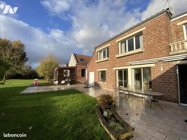 Maison 6 pièces 336 m²