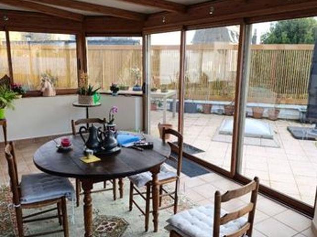 Maison 6 pièces 330 m²