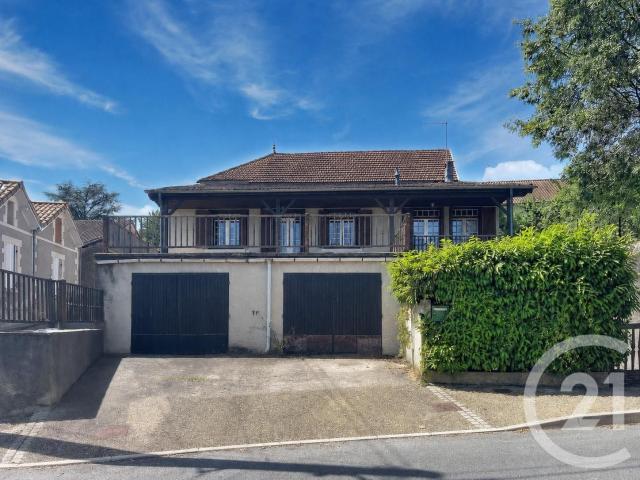 Maison 6 pièces 356 m²