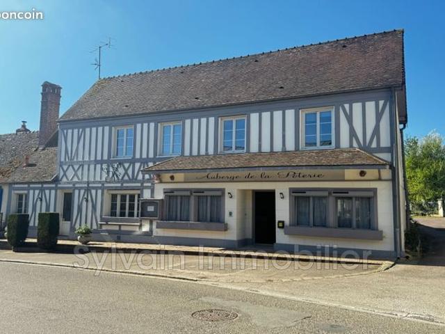 Maison 6 pièces 359 m²