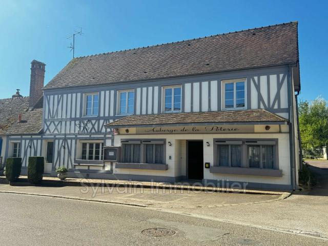 Maison 6 pièces 359 m²
