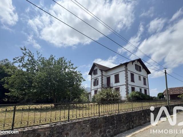 Maison 6 pièces 350 m²