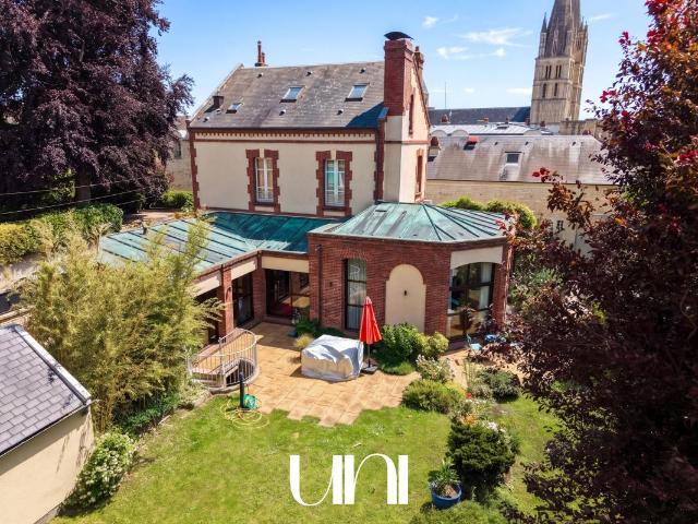 Maison 6 pièces 350 m²