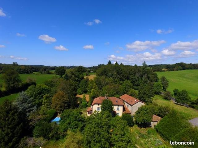 Maison 6 pièces 350 m²