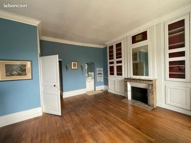 Maison 6 pièces 364 m²